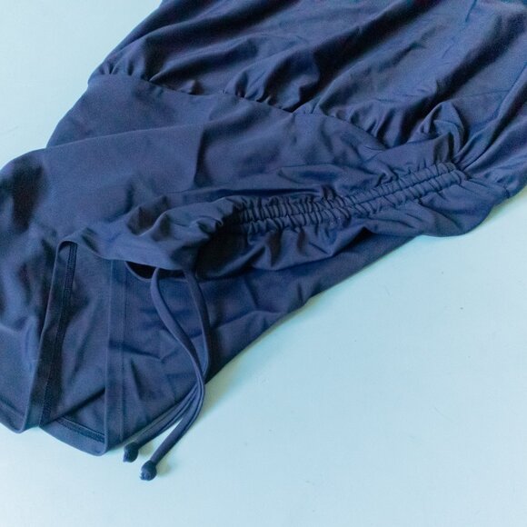NEW Athleta Navy Blue Side Scrunch Scoop Neck Tankini Top Size 34 B/C - Picture 3 of 9